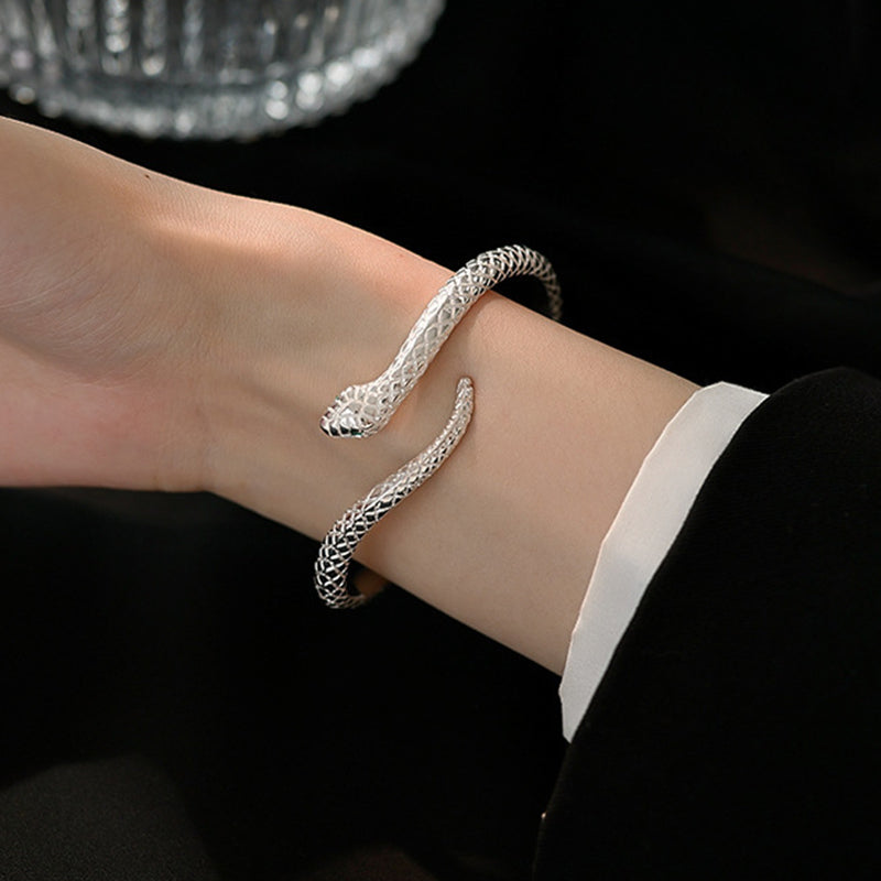 🎉 LIMITED TIME 50% OFF! 🐍 Vintage Snake Bangle Bracelet – Adjustable Open Cuff with Textured Scale Details & Green Eye Accents ✨