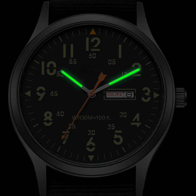 ⌚✨ Men's Quartz Watch with Luminous Display – Glows in the Dark, Shines All Day! Classic Style for Any Occasion 👔