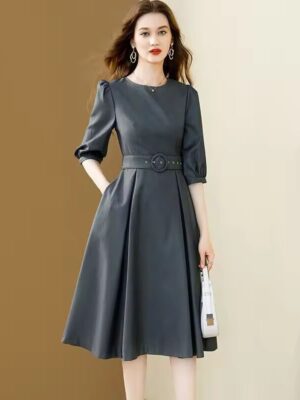 Elegant A-Line Midi Dress1